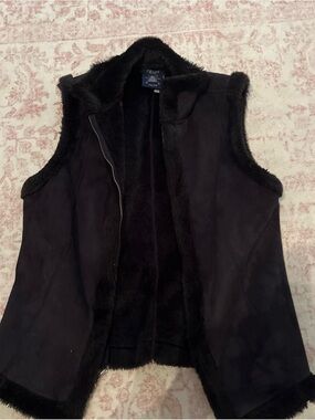 Chaps Black Faux-Shearling Zip-Front Vest